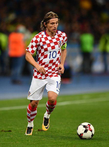 新华社快讯丨荷兰队打破短道速滑混合团体接力世界纪录